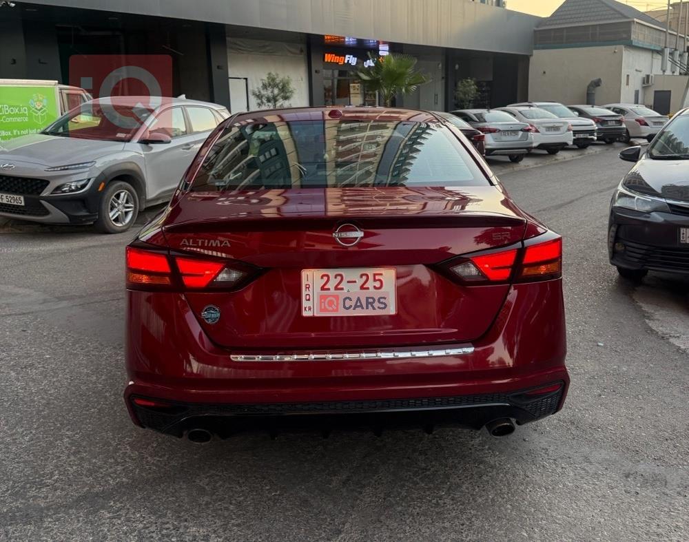 Nissan Altima